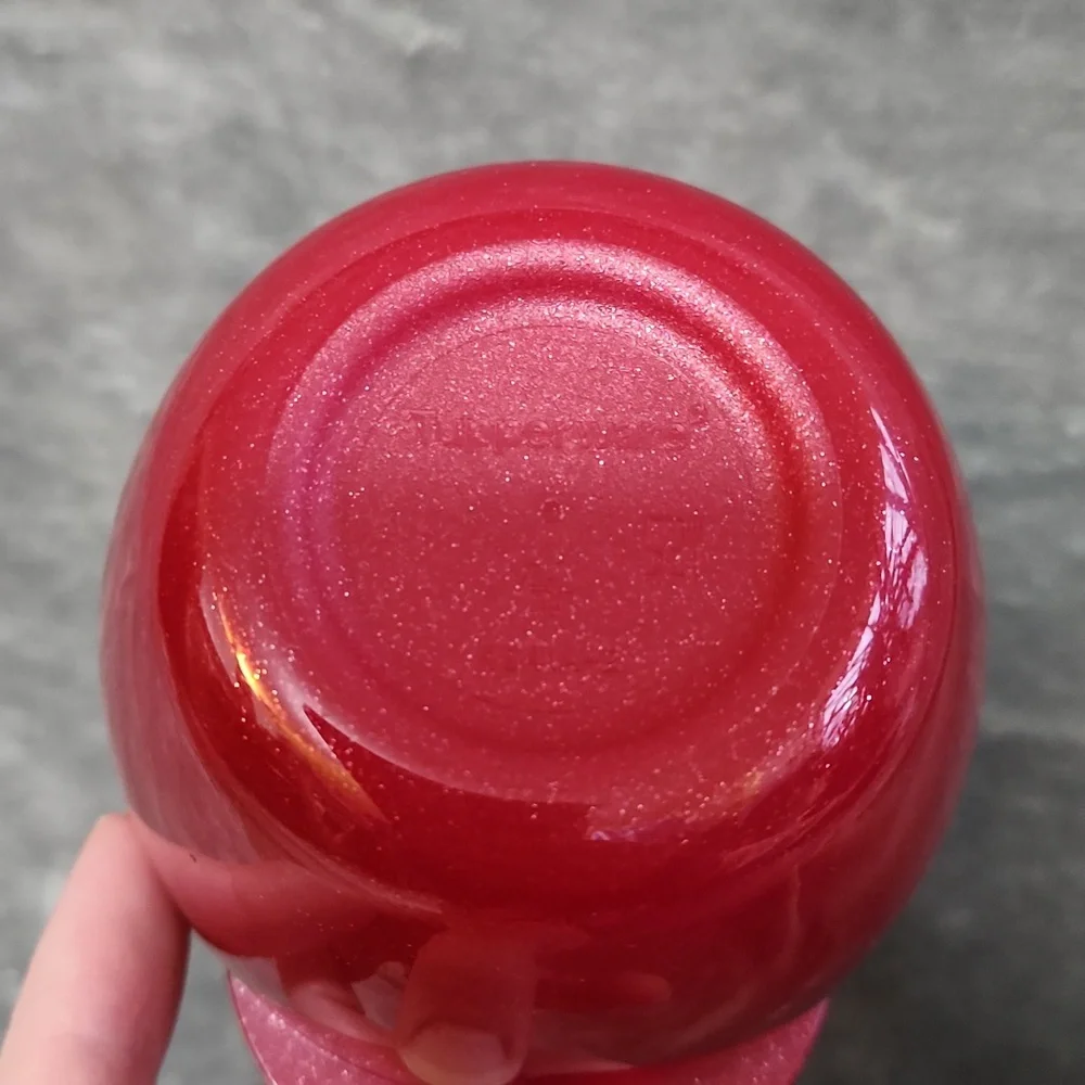 Tupperware apple keeper